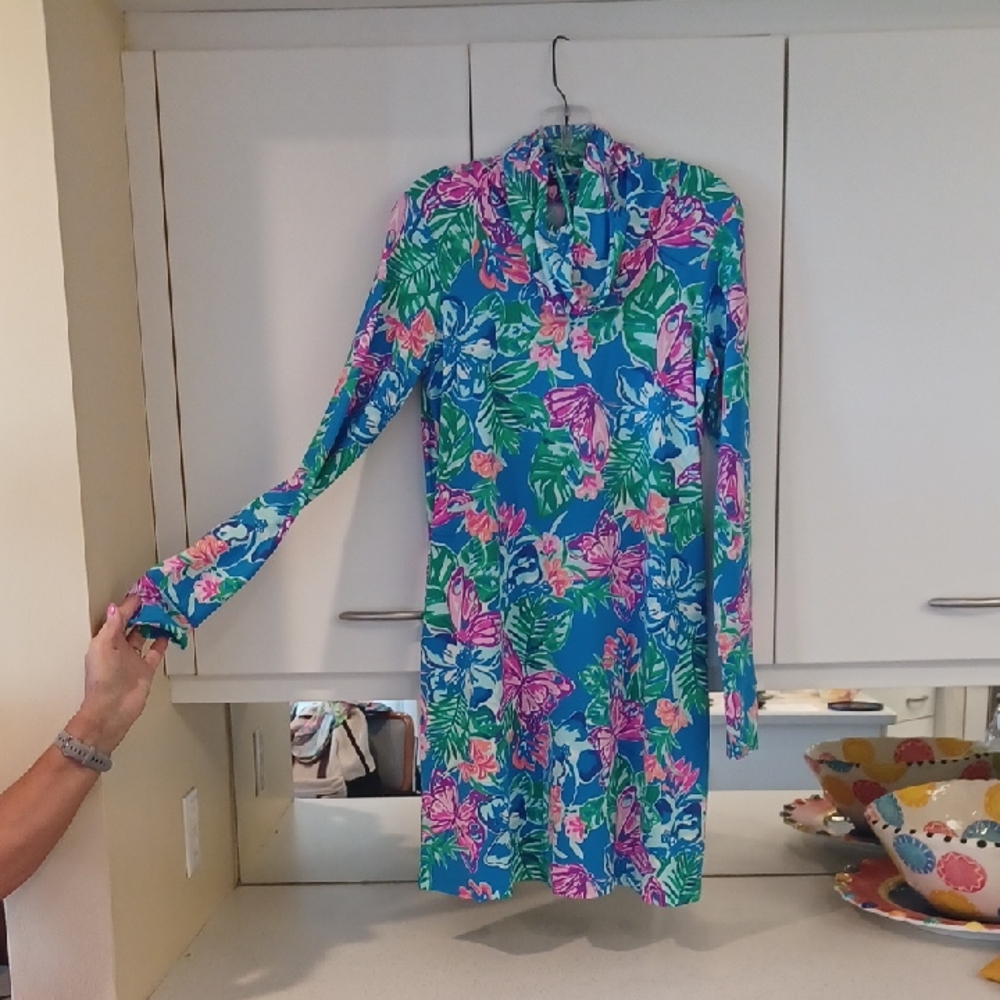 Lilly Pulitzer Blue and Pink Long Sleeve Athletic Sheath Dress